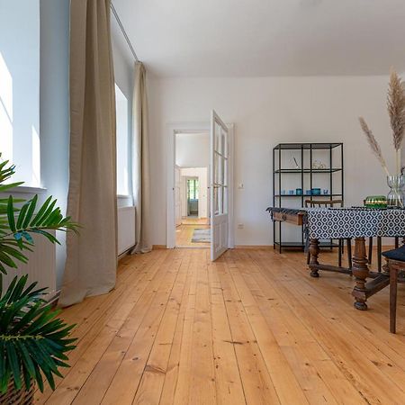 Kaiserliches Wohnen Im Alten K&K Postamt Og Apartment Persenbeug Exterior photo